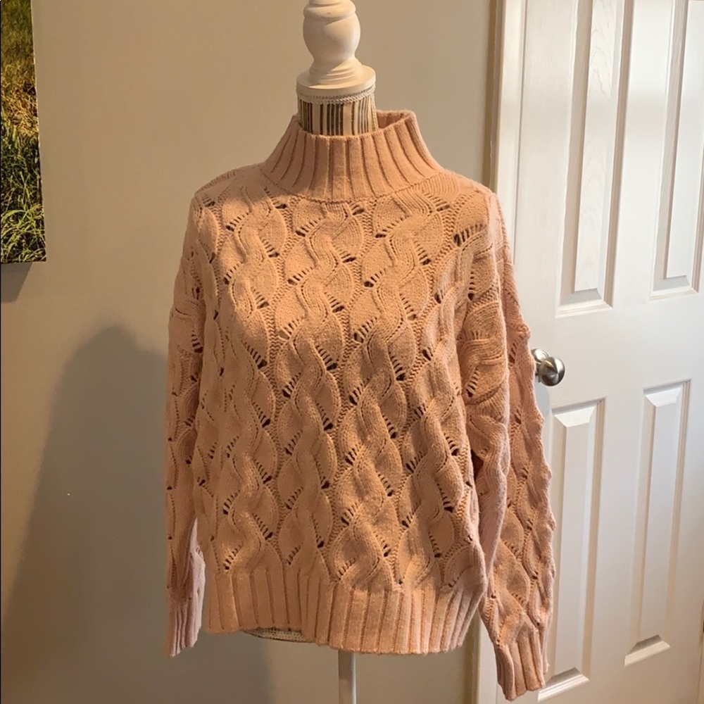 🛼 Vince Camuto 🛼 cable knit mock neck pullover